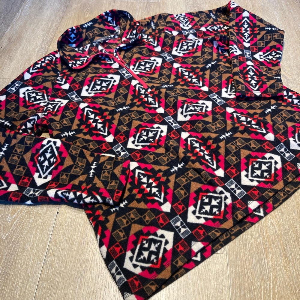 Eddie Bauer Geometric Patterned Pullover, Red, Bl… - image 1